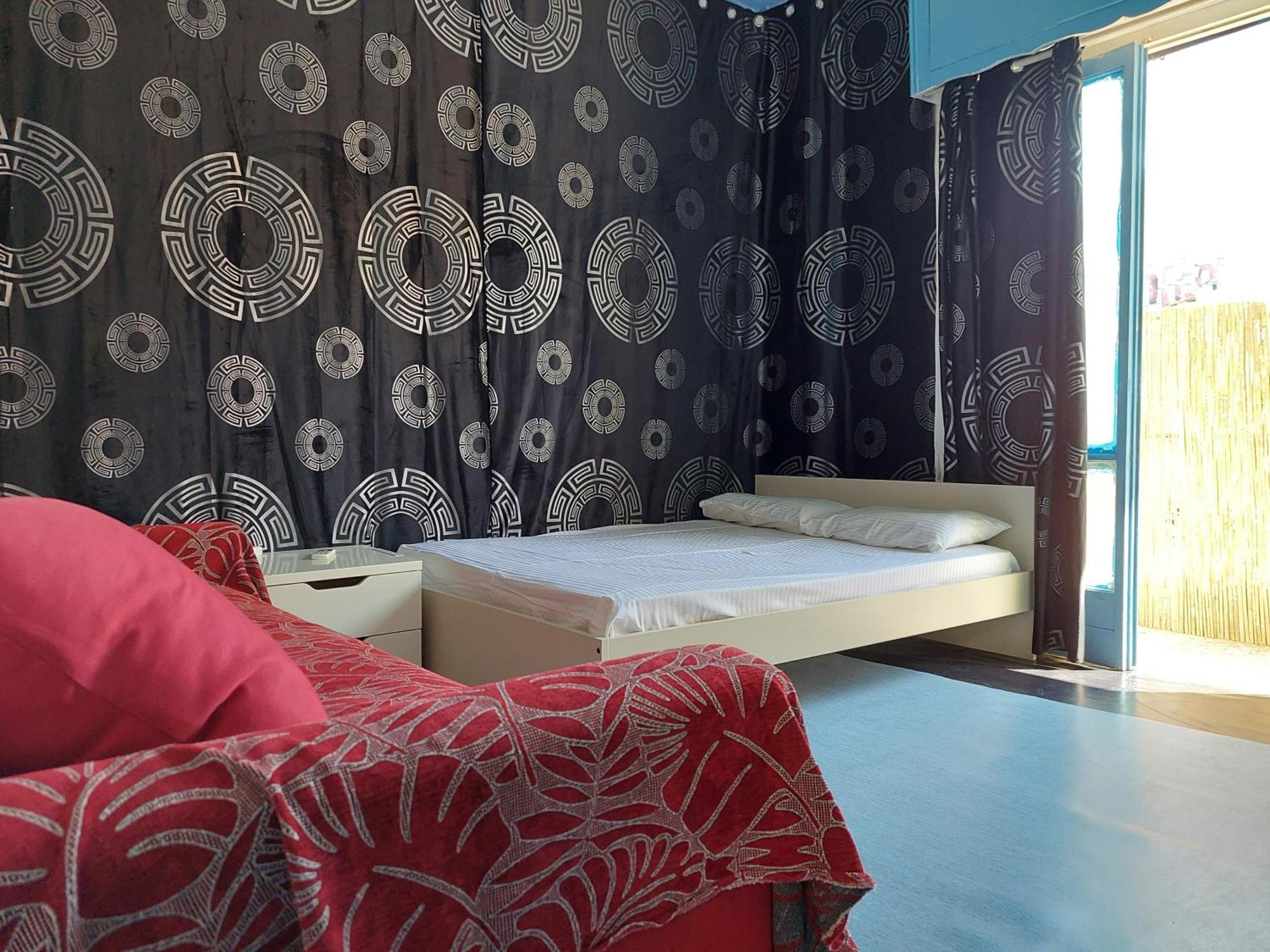 Thissio Room In The Apartmen Share Афины Экстерьер фото